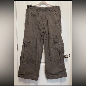 Women’s Mid Rise Cargo Pants Pewter Gray Size XXL - Wild Fable